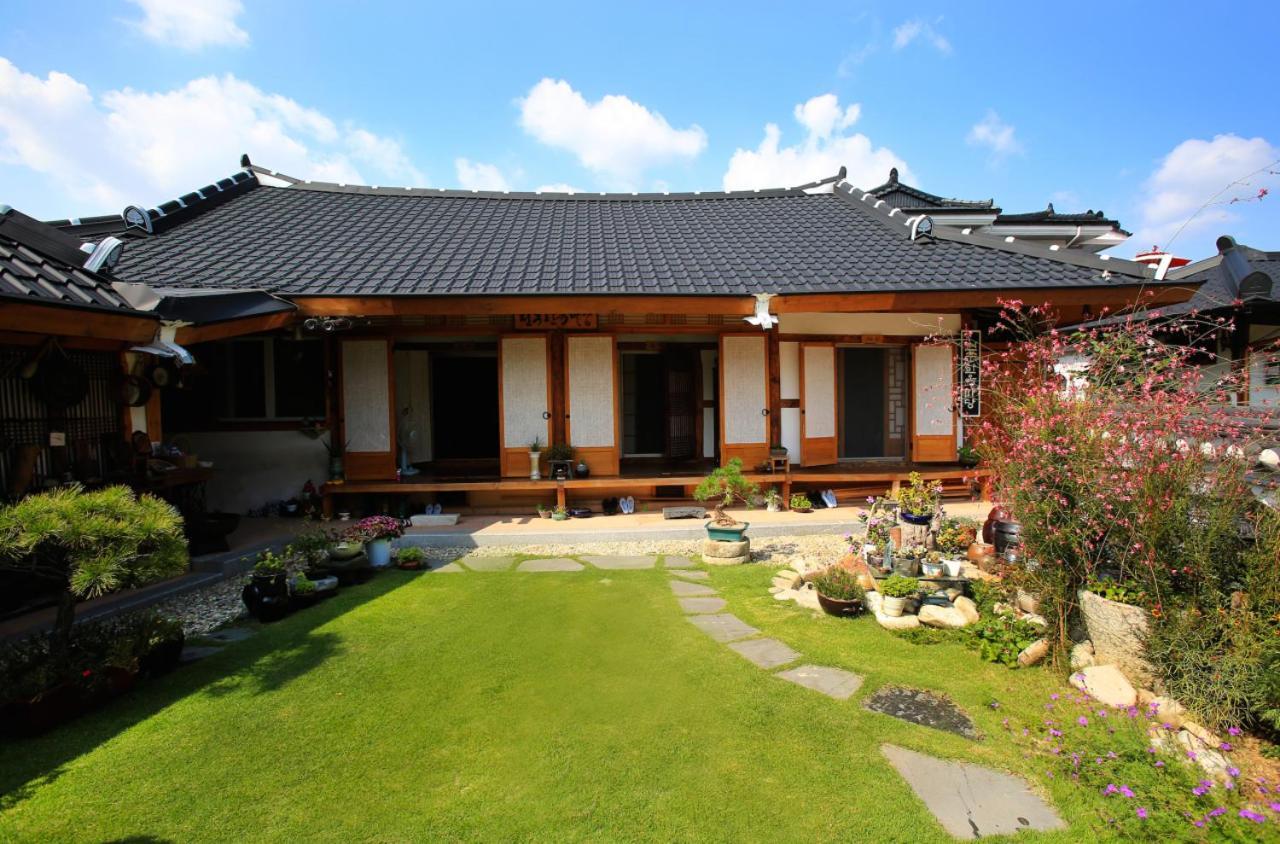 Villa Hanok Madang à Jeonju Extérieur photo