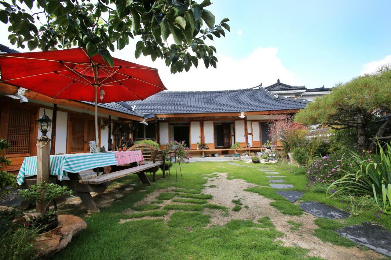 Villa Hanok Madang à Jeonju Extérieur photo